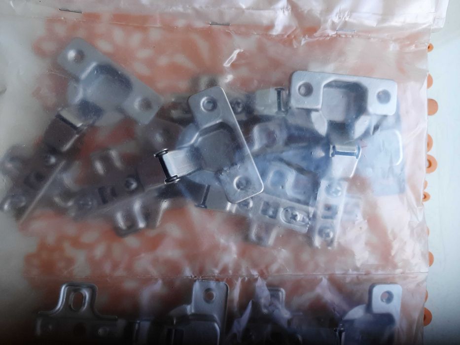 мебельная фурнитура