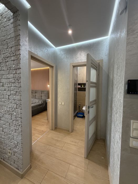 Від власника 2к + кухня-вітальня 80 м² | Новий ремонт