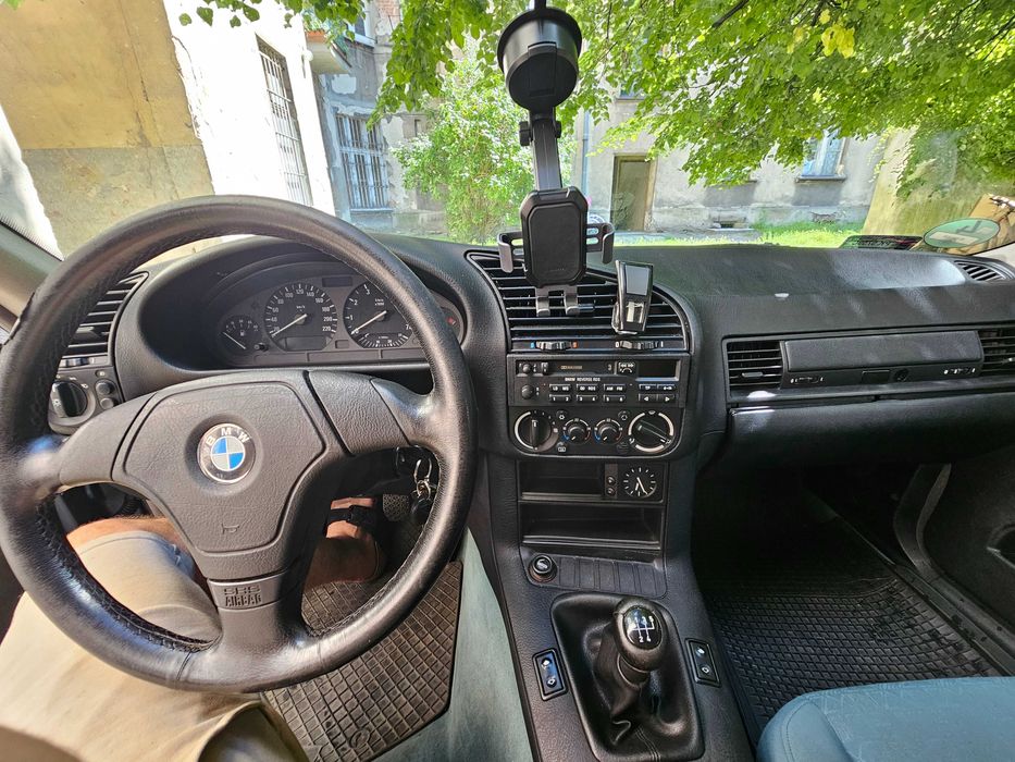 BMW E36 - 1995 - 139000km