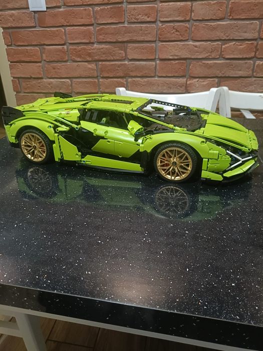 Lego technic 42115 Lamborghini  sian