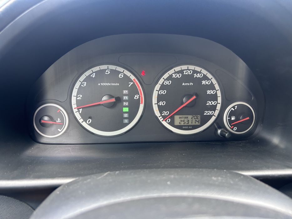 Продаю Honda CR-V 2.0 бензин 2002 року