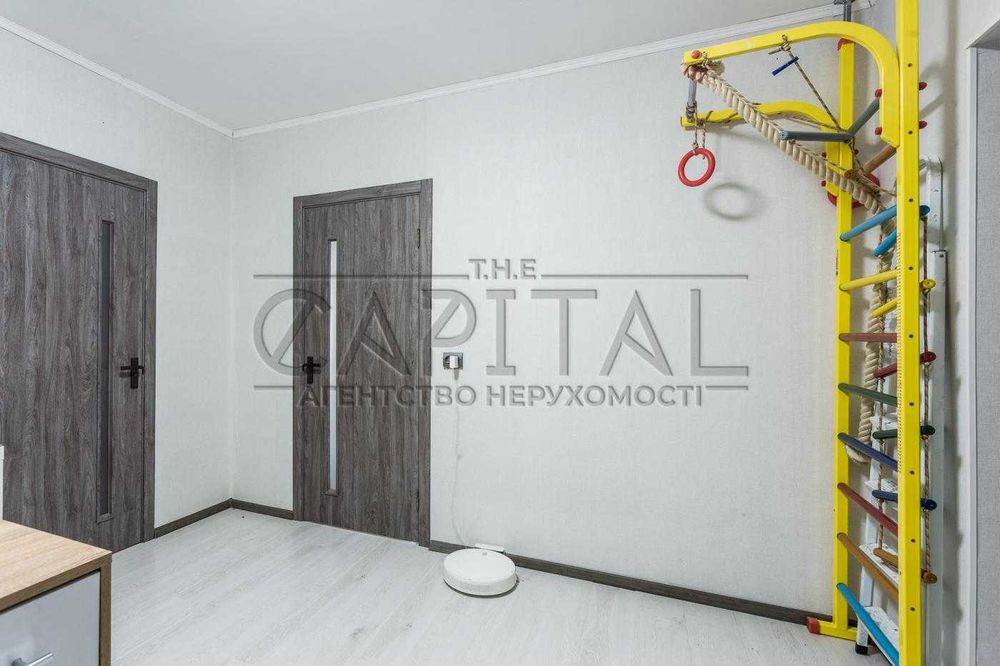 Продаж квартири, ЖК Крістер Град, вул. Сергія Данченка