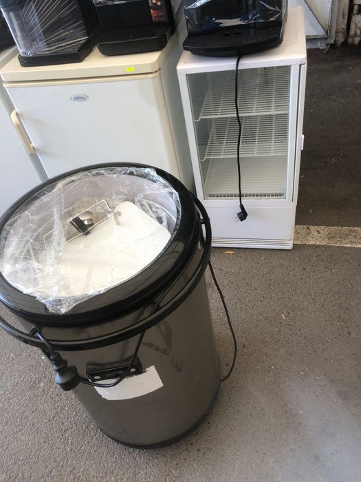 Вiтрина холодильник