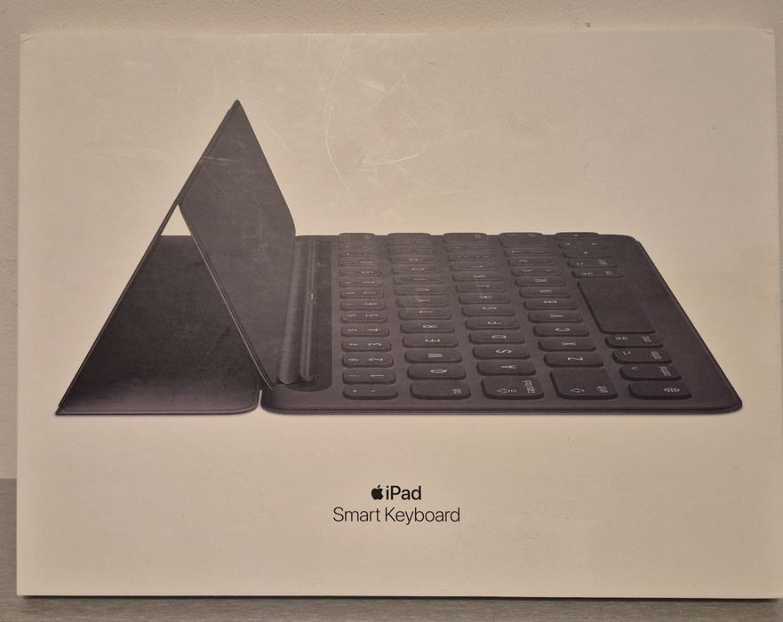iPad Smart KeyBoard
