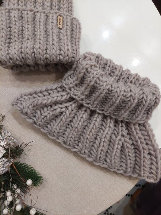 Komin golf na drutach handmade ręcznie robiony 100% wełna jasny beż