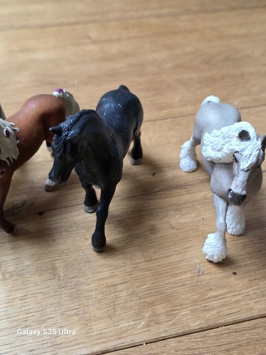 Figurki konie schleich