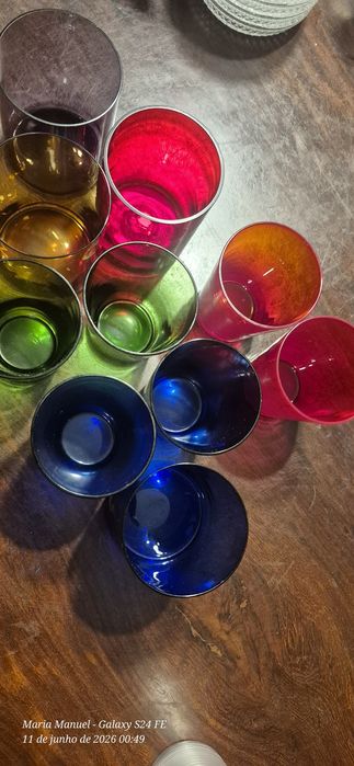 10 copos de cores variadas
