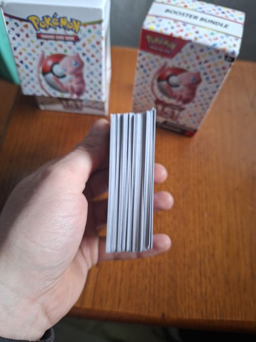Vendo box de pokemon