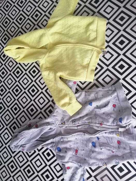 Ubranka dla dziewczynki body legginsy sukienki bluzy 74