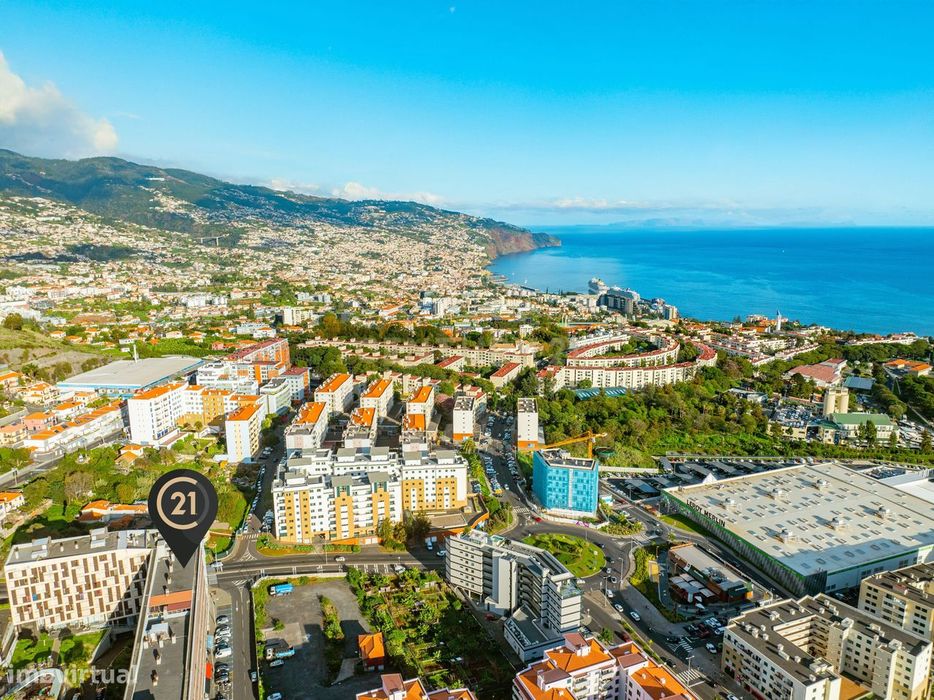 Escritório / Espaço Comercial para Arrendamento em São Martinho – Func