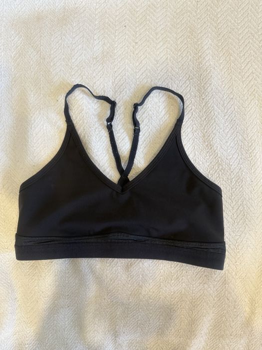 Czarny biustonosz sportowy S