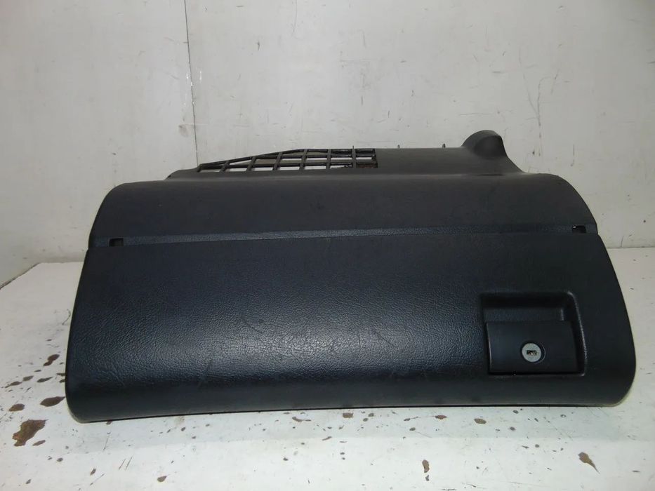 Audi A4 porta luvas " nova de stock antigo