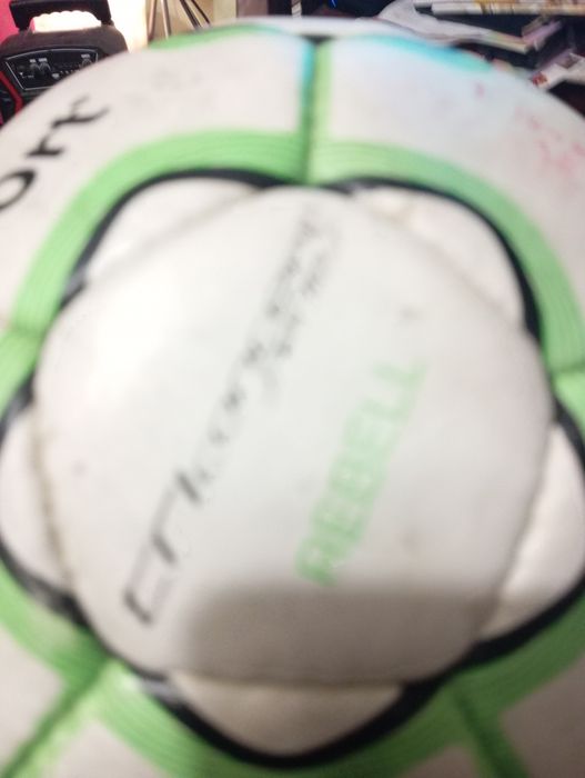Bola assinada por jogadores