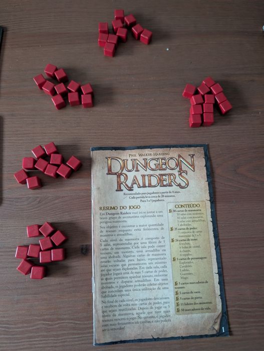 Dungeon Raiders - jogo de tabuleiro