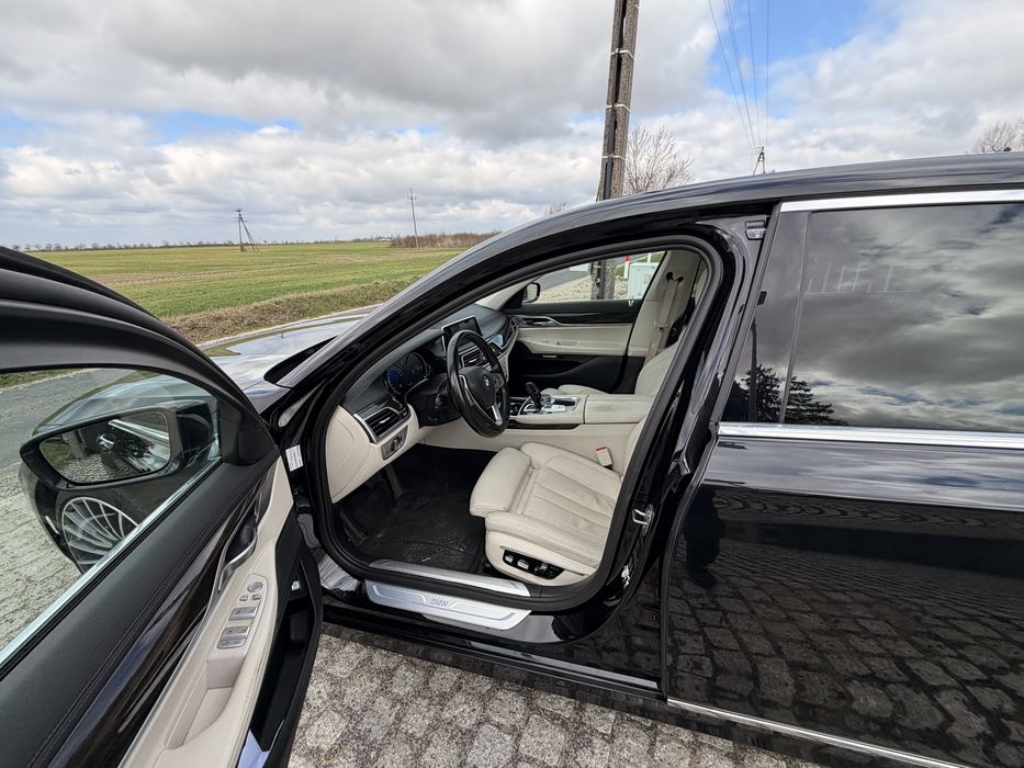 BMW Seria 7  G11 Long 730D Salon Pl