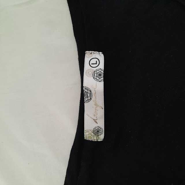 Top preto Desigual com mandálas