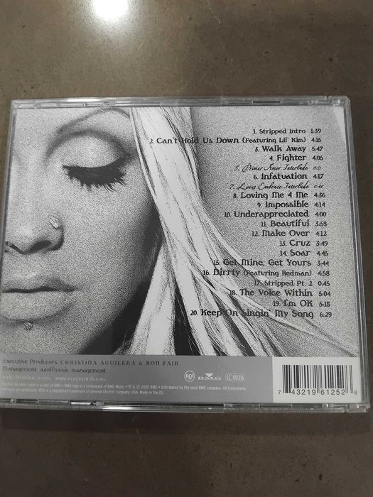 Chirstina Aguilera cd novo