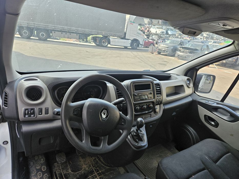 Renault Trafic III 1.6 DCi de 2017 para peças