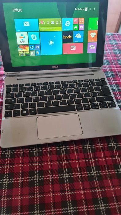 Vendo portatla trabalhar