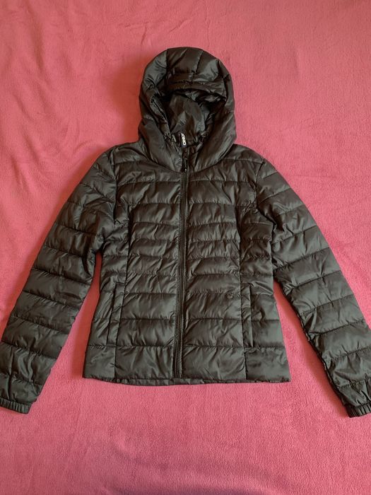 Куртка жіноча р S