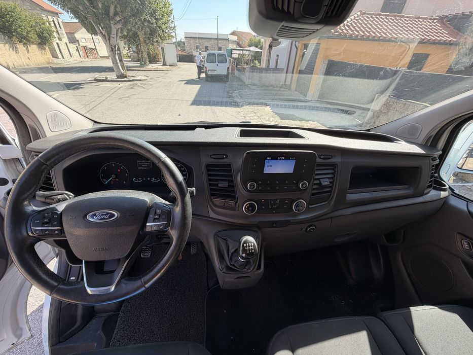 Ford transit custon