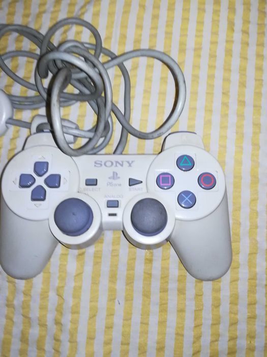 Vende 2 consolas PlayStation 1