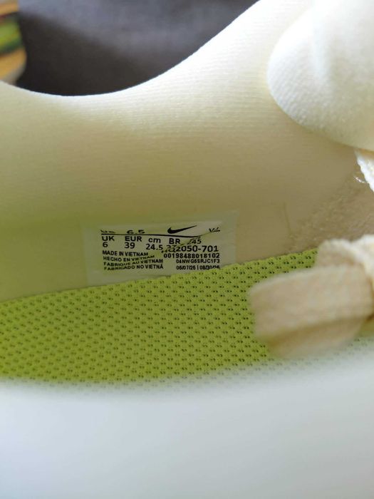 Nike Vomero Premium Alabaster