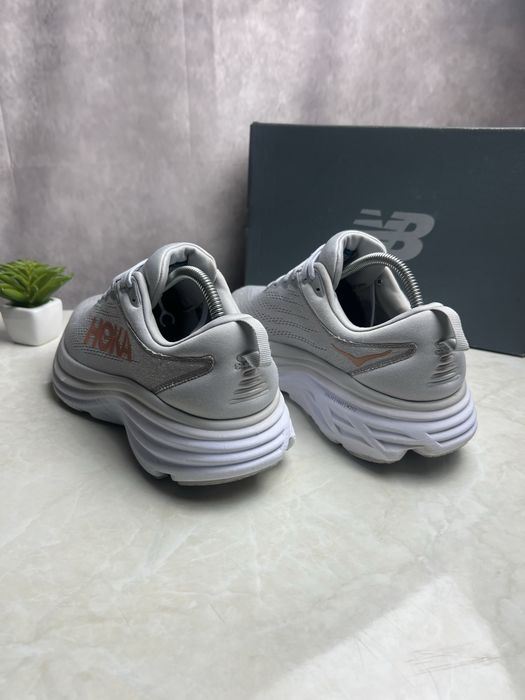 Кросівки Hoka Bondi 8 Розмір 44 Original Взуття