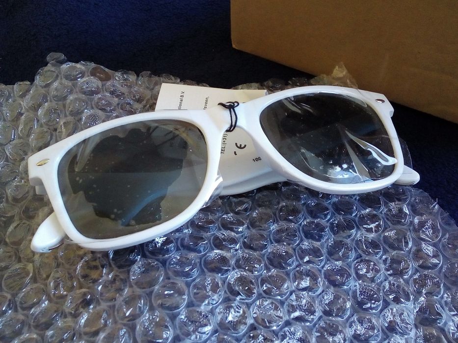 Okulary przeciwsłoneczne z otwieraczem do piwa Diamante Opener, nowe!