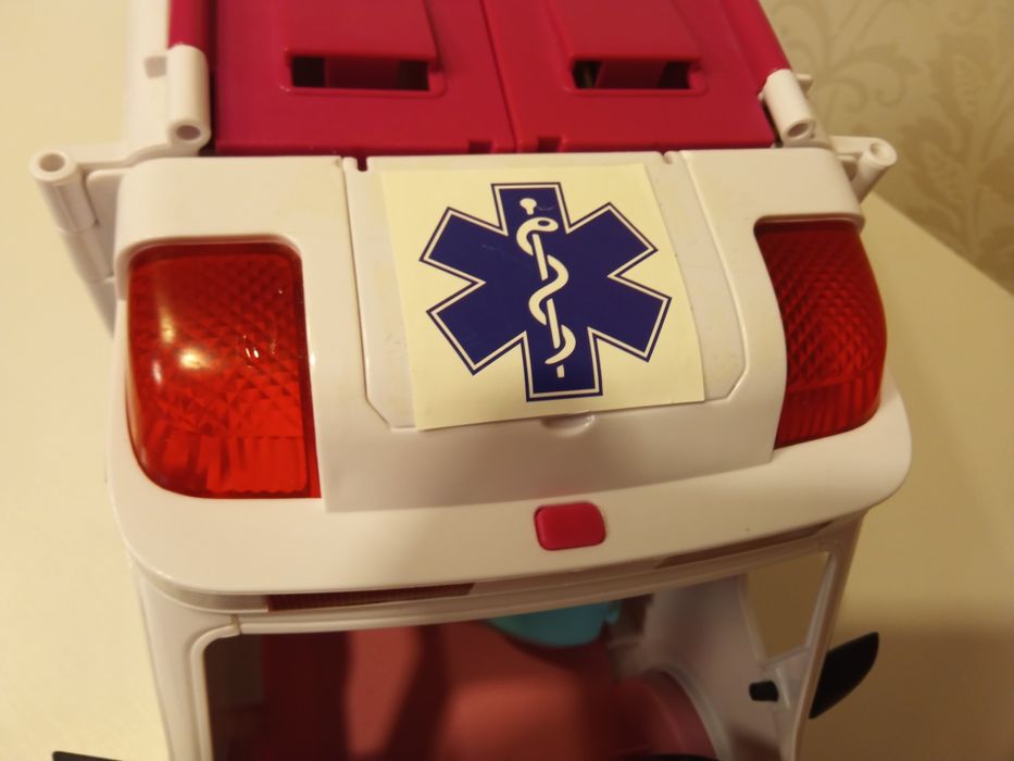 Barbie Karetka Mobilna Klinika