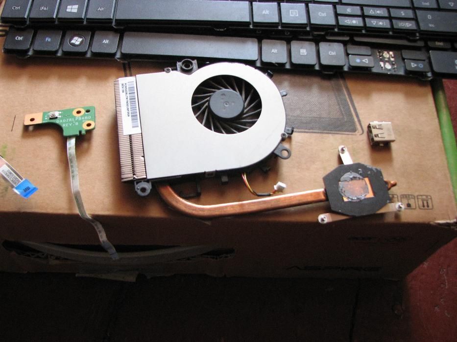 Ноутбук Acer Aspire 5749Z разборка