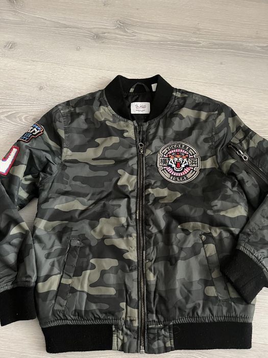 Брендовая демисезонная куртка на мальчика