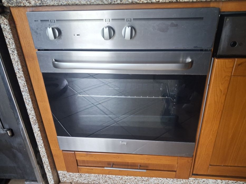 Forno elétrico Teka