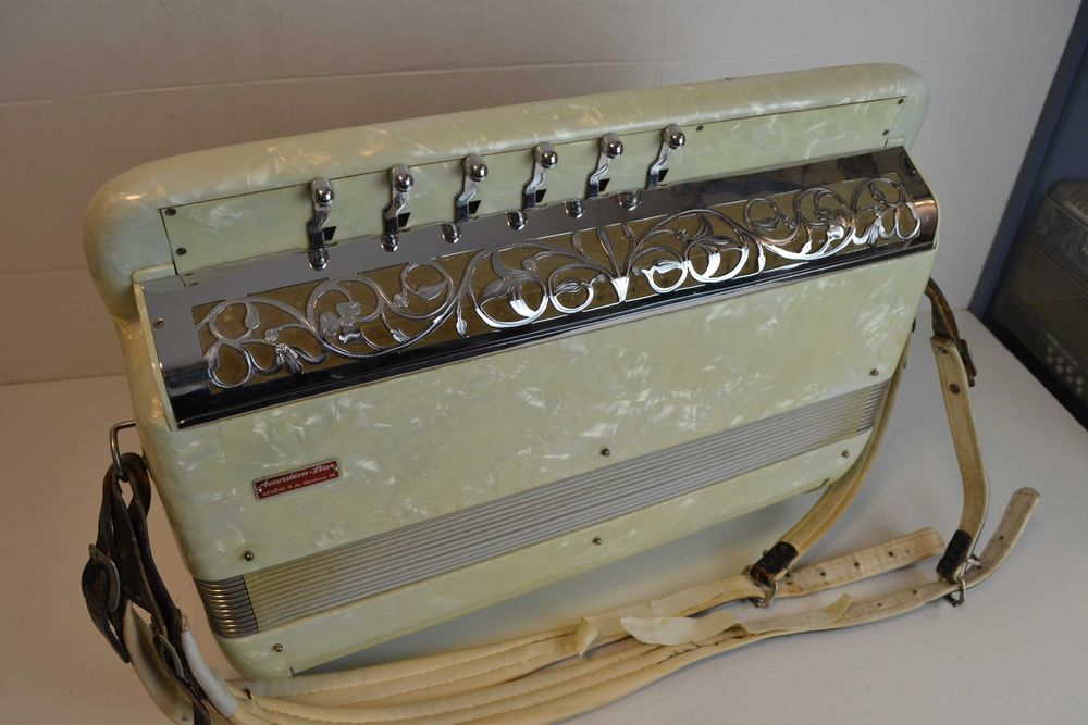 Acordeão Cavagnolo 4 Voz. N 101