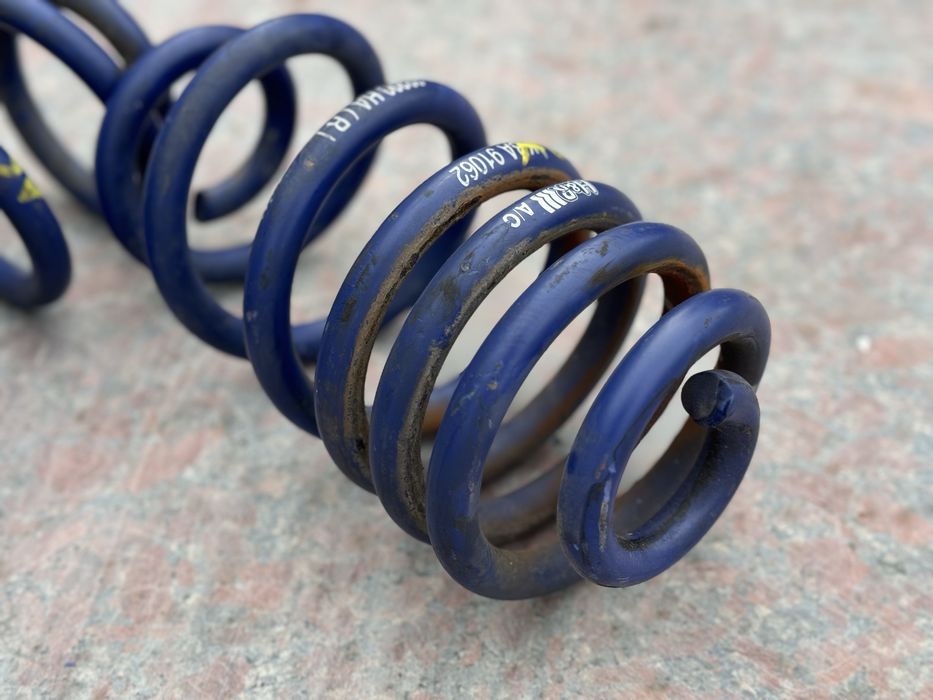 Пружини зад Audi  a6 c6  пружина задні ауді  а6 с6