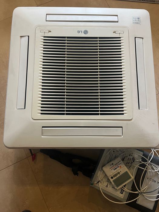 Klimatyzator sufitowy LG MT18AH kasetonowy + rozdzielacz klimatyzacji multi split