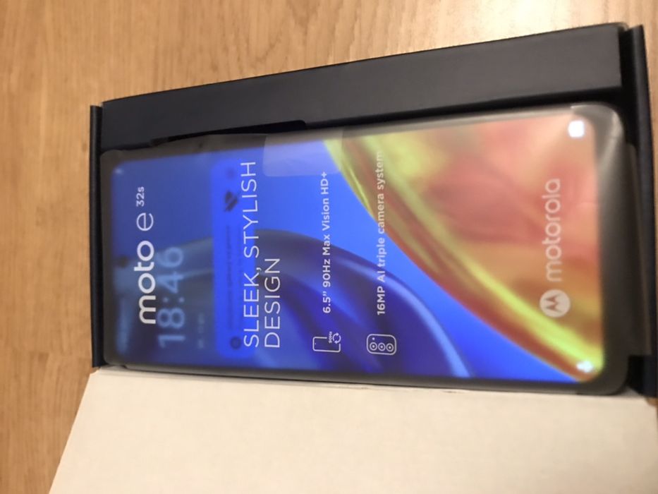 Motorola e32s NOWY 3/32GB z dokumentami oryginał