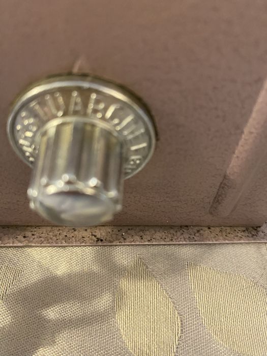 Cofre com chave e codigo