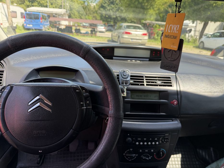 Samochód Citroen C4