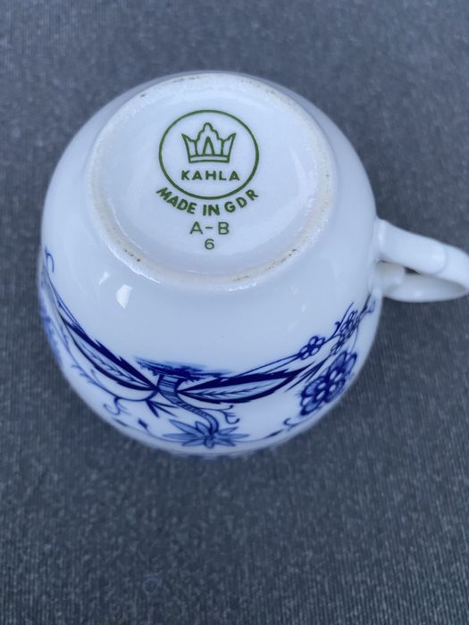 Filizanka wzór cebulowy Kahla