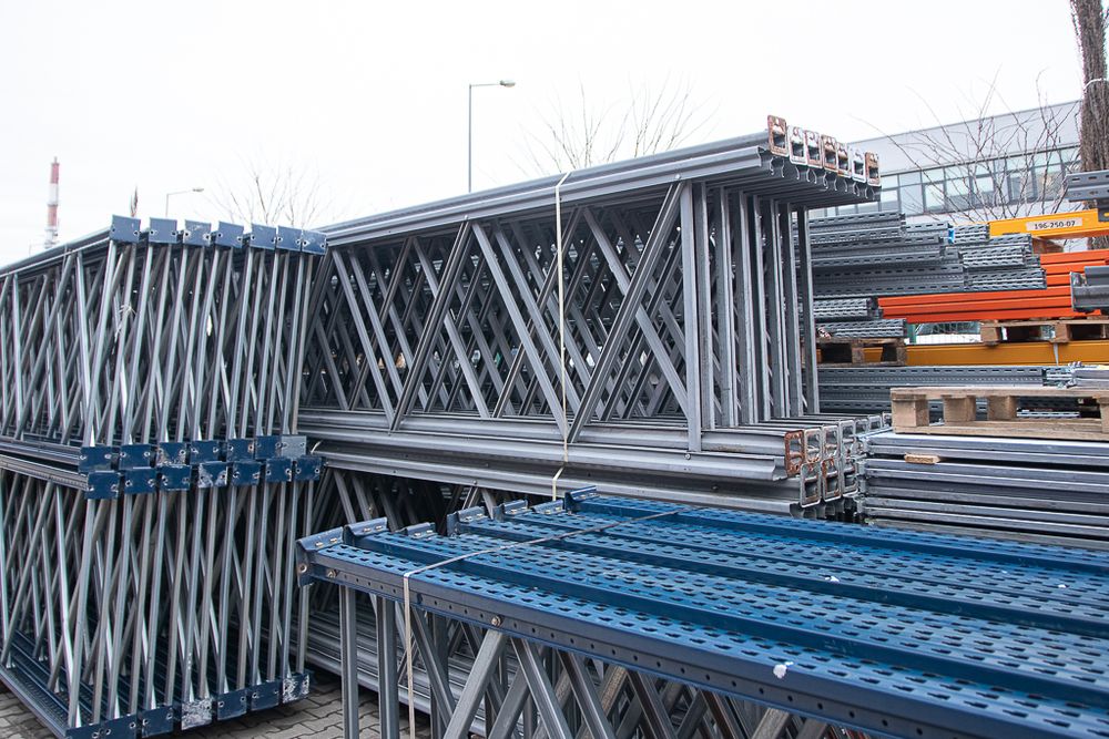 Używana rama regału magazynowego Promag – solidna konstrukcja