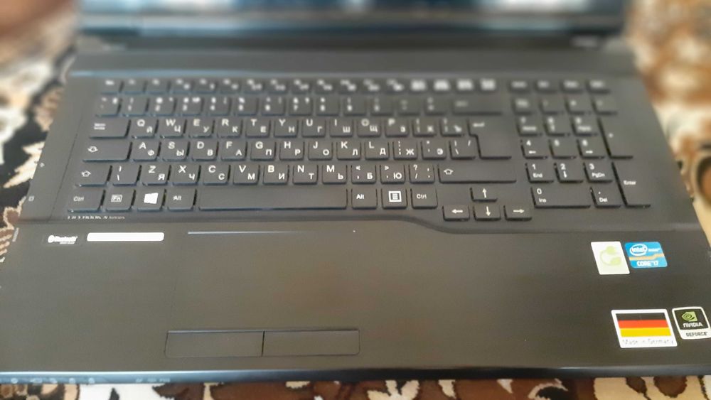 Fujitsu LifeBook NH532 17.3, i7 3630q, 8gb, 500gb