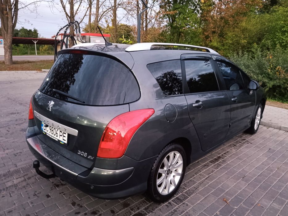 продам авто Пежо 308