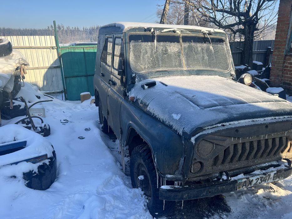 Продам автомобиль уаз 469