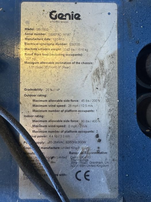 Plataforma elevatoria eletrica 8mt (Usada)