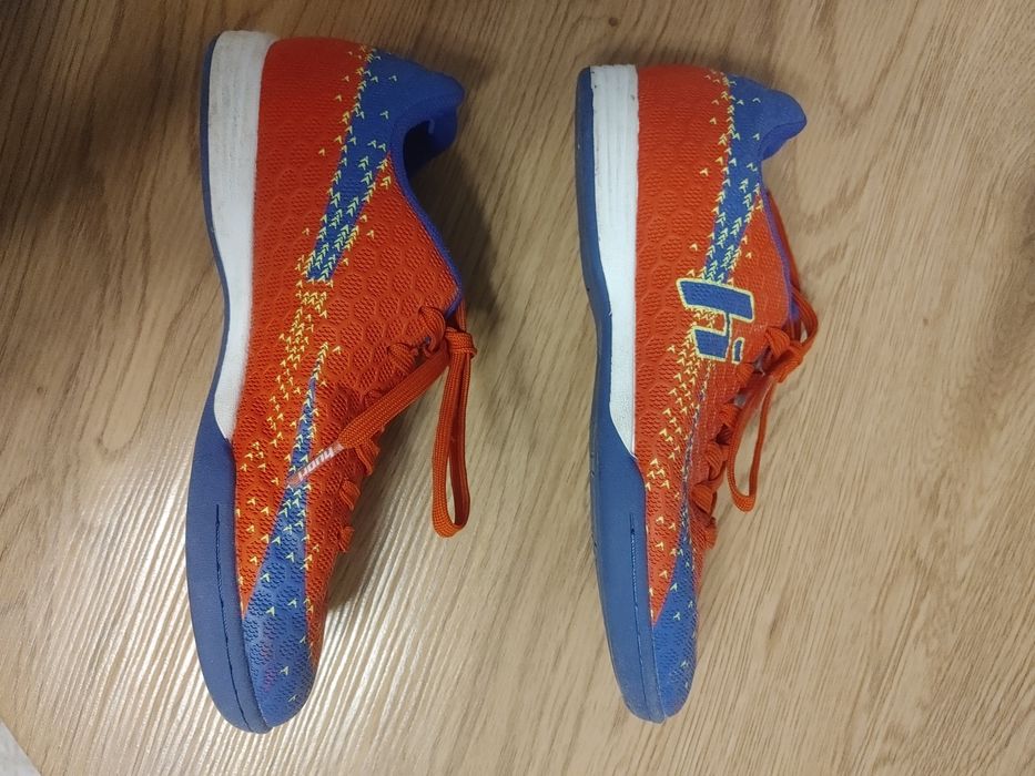 Buty sportowe halówki HUARI RECOLETI JR IC rozmiar 34