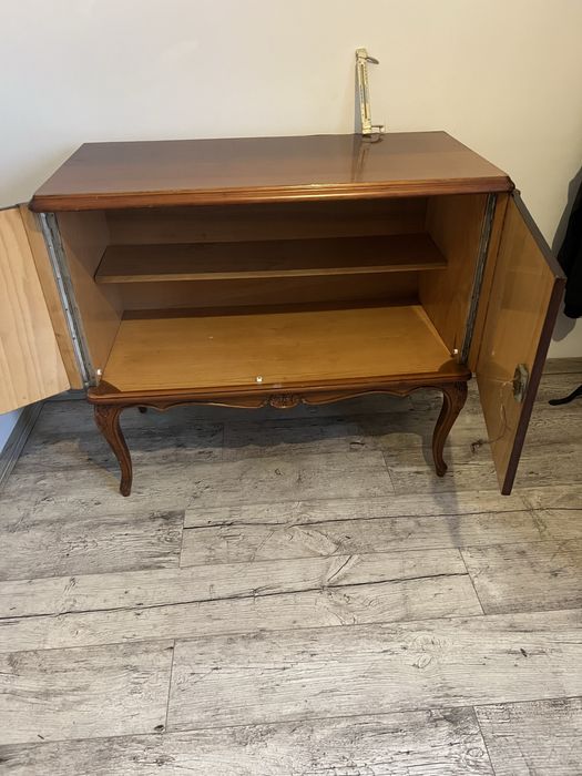 Антикварні меблі