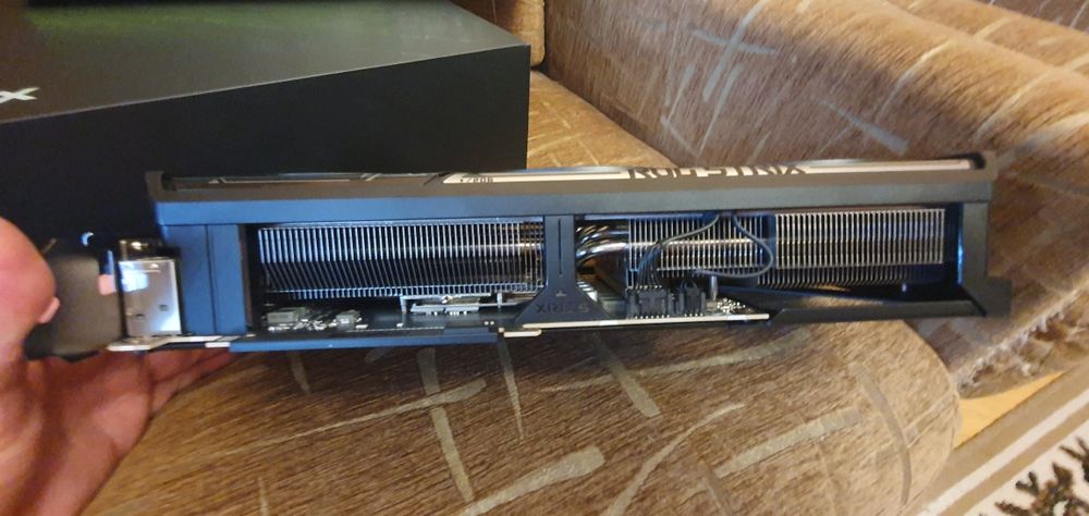 Продам Відеокарту ASUS ROG-STRIX-RTX5070TI-O16G-GAMING