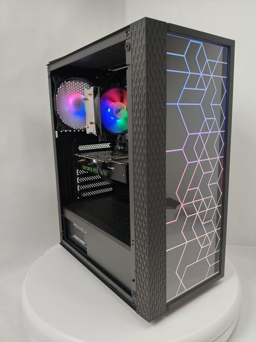 Komputer Gamingowy Ryzen 5 3600, 32 GB RAM, RTX 3060 12 GB,SSD,Win 11