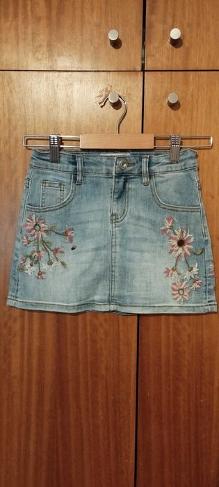Saia de ganga bordada da Desigual - em muito bom estado